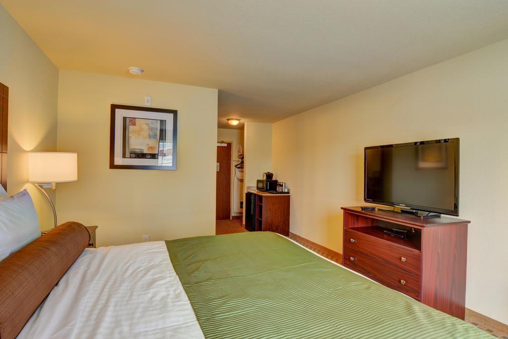 Cobblestone Hotel & Suites - Punxsutawney Exterior foto