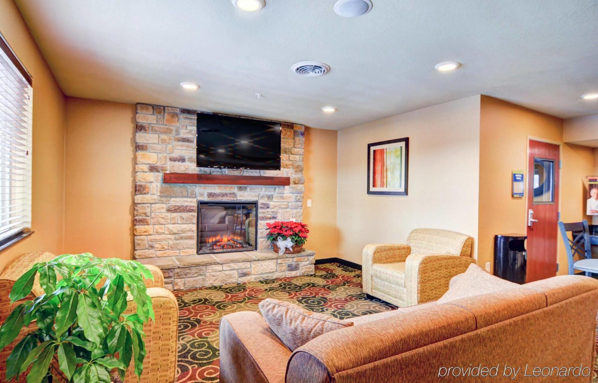 Cobblestone Hotel & Suites - Punxsutawney Exterior foto